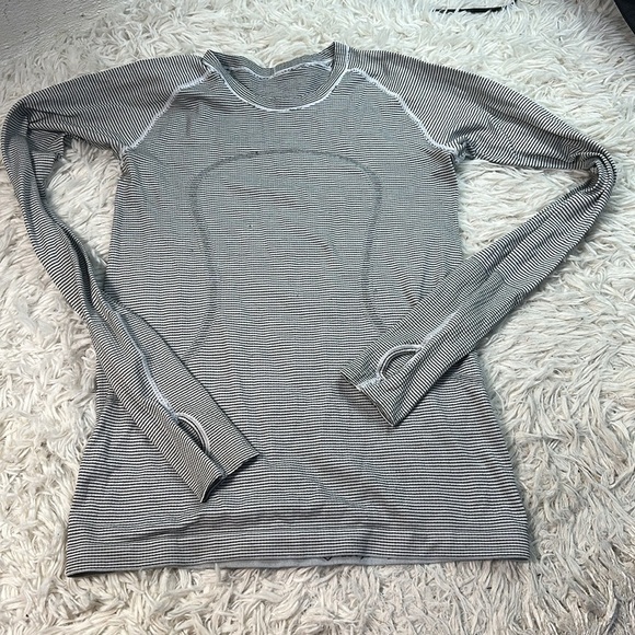 Lululemon Run: Swiftly Tech Long Sleeve Scoop Hyper Stripe White - Picture 1 of 5